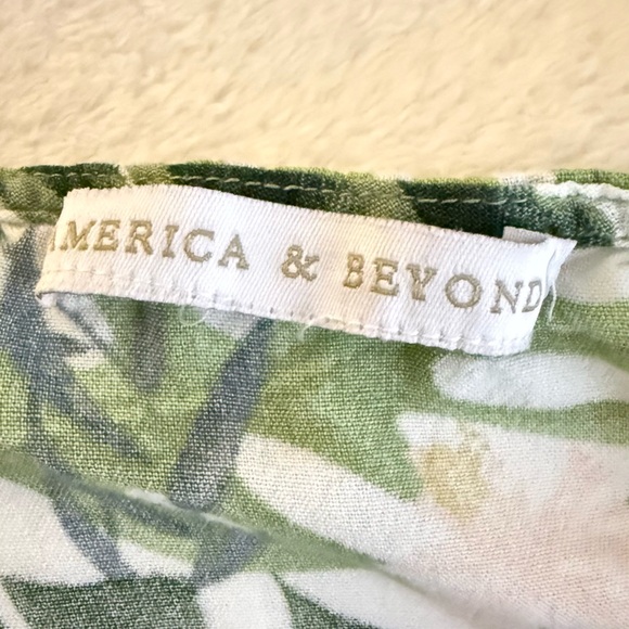 Tropical Leaf Print Maxi Coverup - Picture 3 of 4